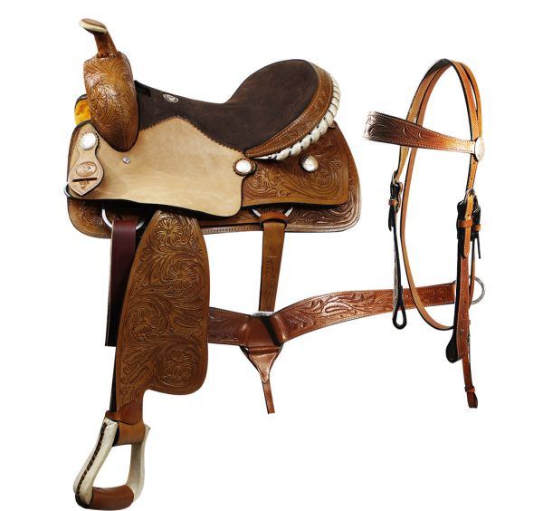 Double T Pleasure Saddle with matching headstall and breast collar